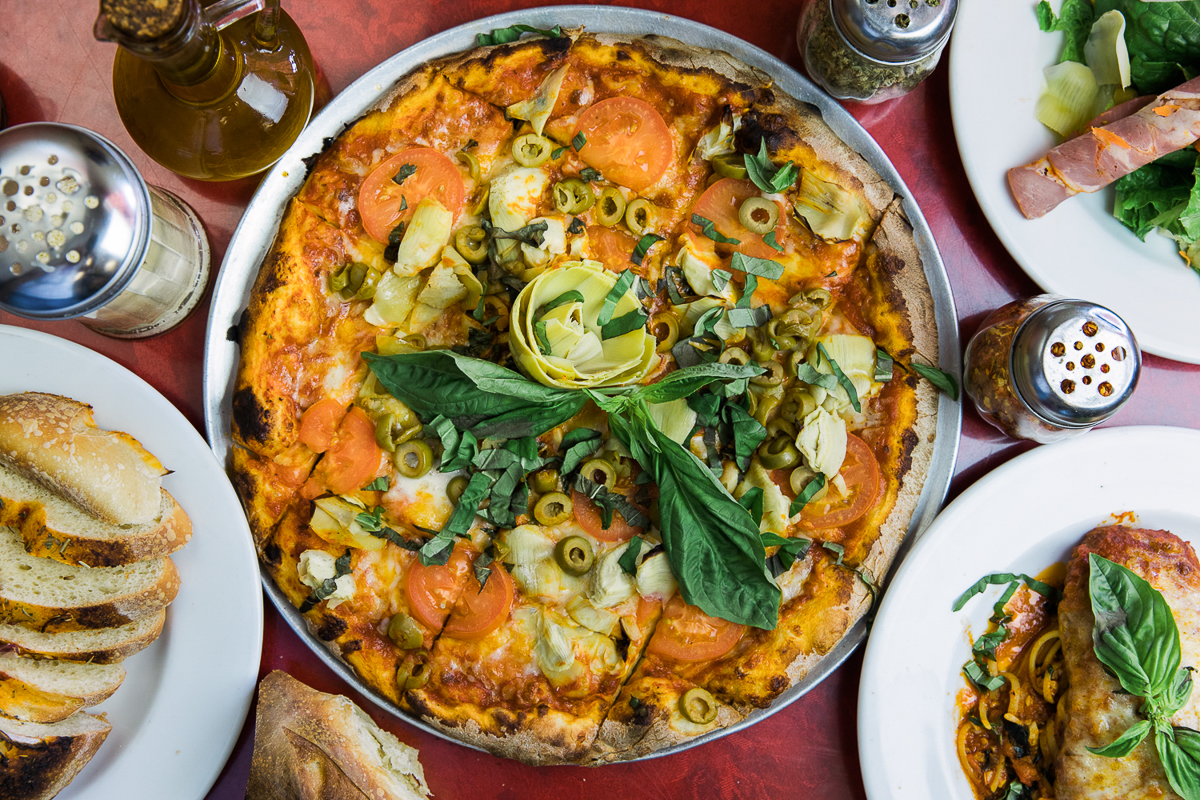 Los Olivos Pizza at Los Olivos Pizzeria (Credit: Taylor Noel Photography)