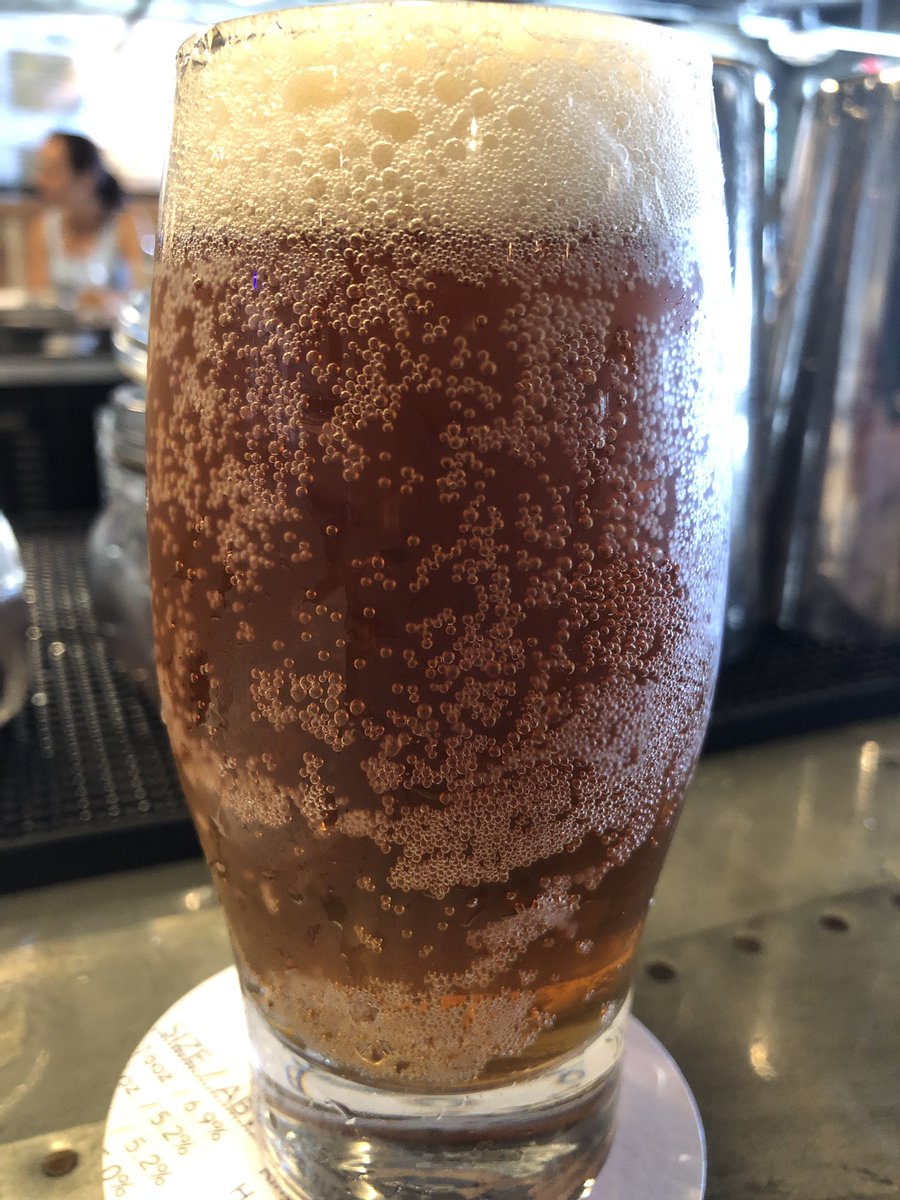 Bubbles clinging to a dirty glass (Photo courtesy of thebeerfairy.com)