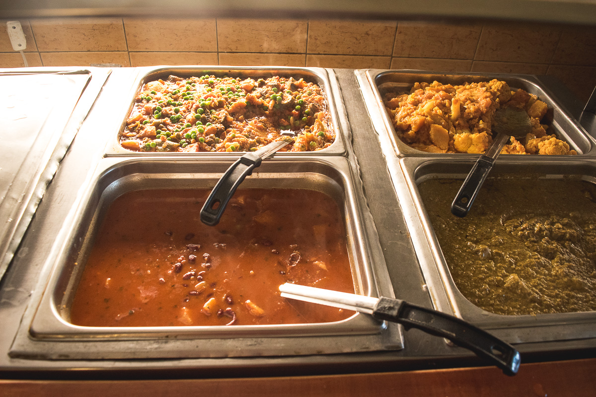 Buffet at India Oven (Credit: Jackie Tran)