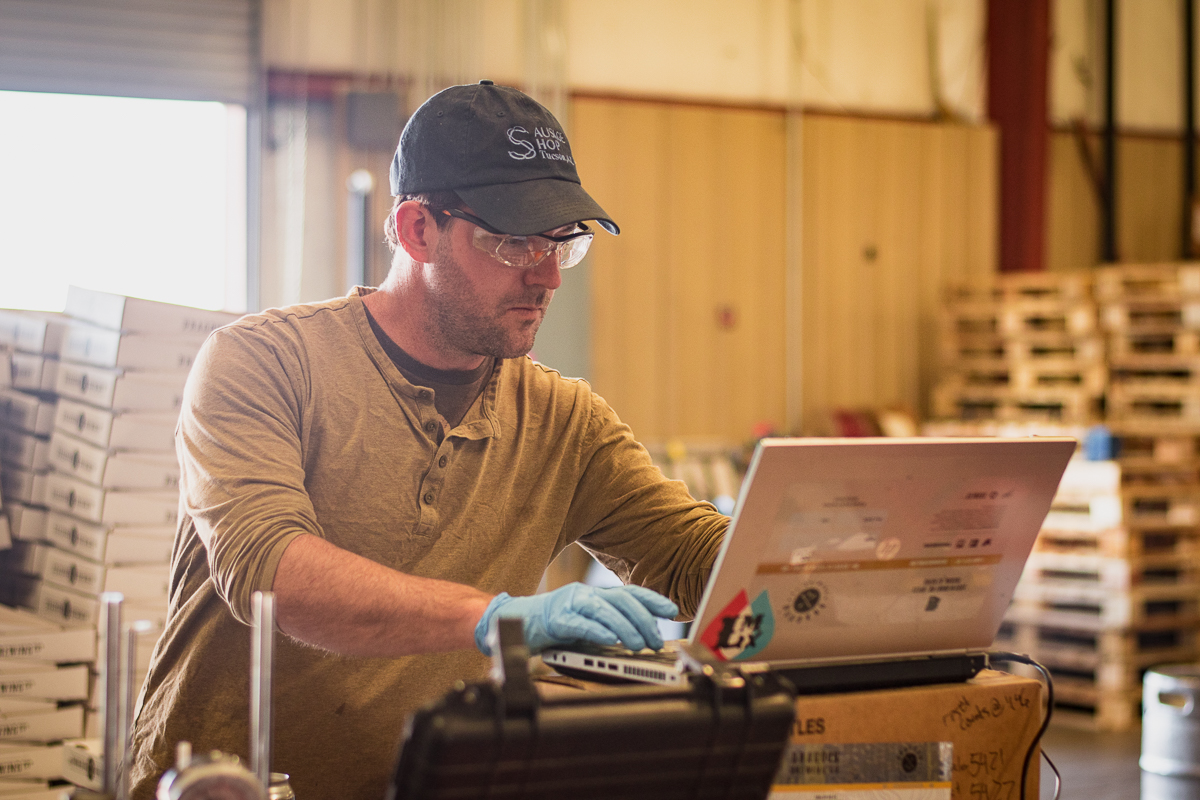 Dragoon Brewing Co. head brewer and co-founder Eric Greene (Credit: Jackie Tran)