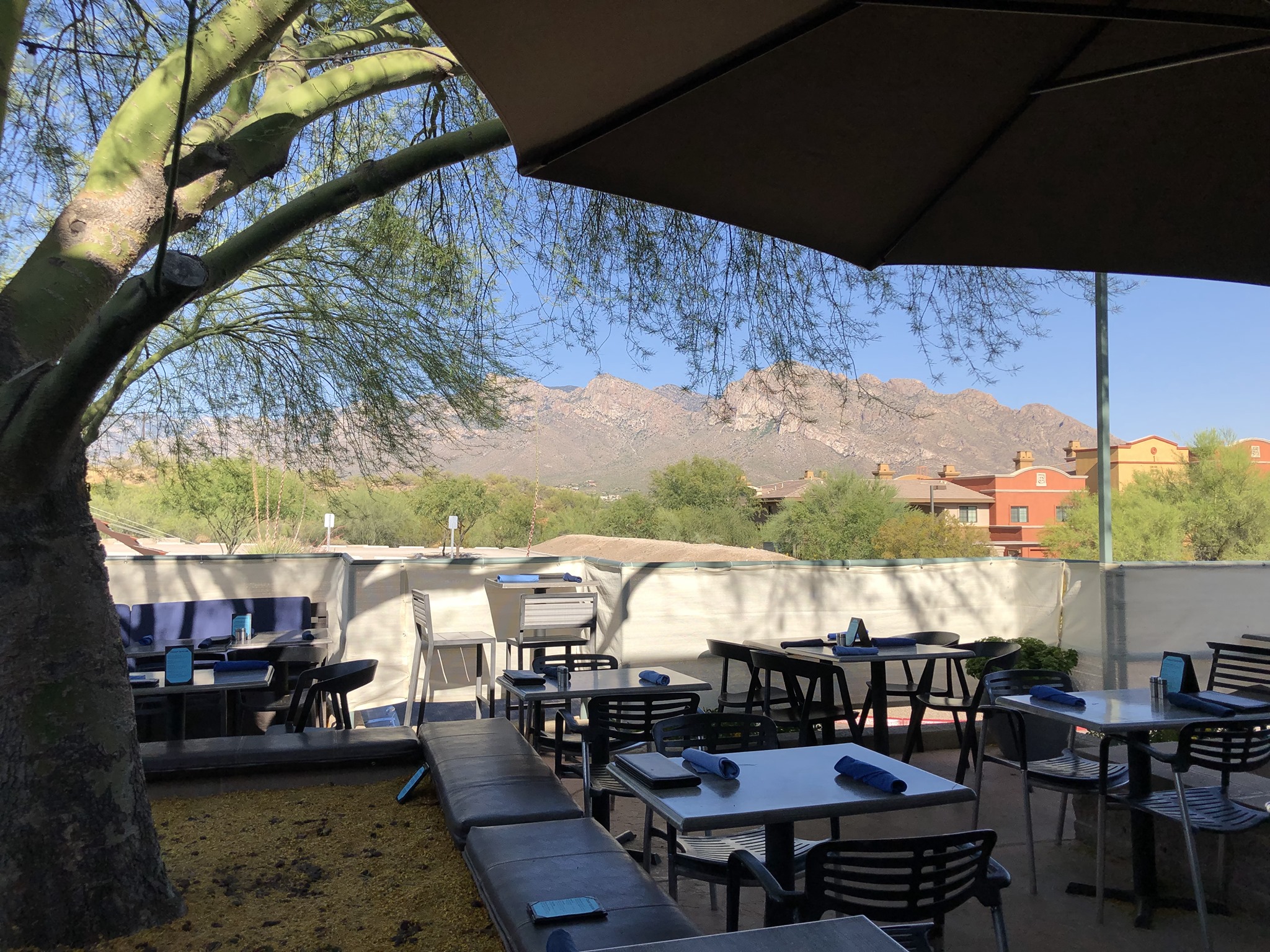 Patio (Photo courtesy of Noble Hops)
