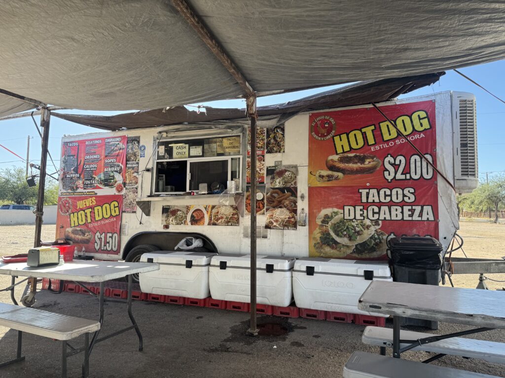 Exterior at El Chivo de Oro (Photo by Elian Macias Parada)