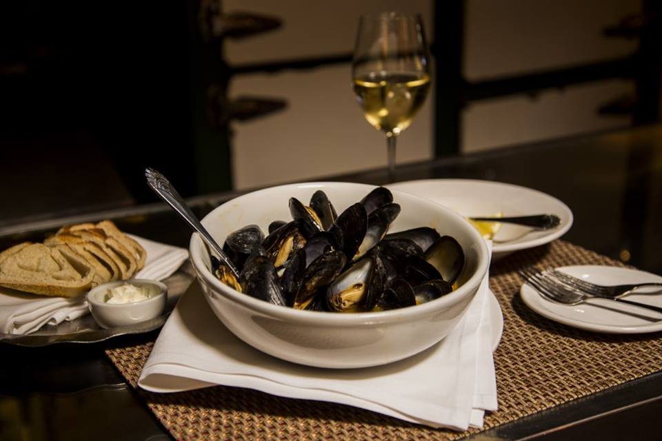 Steamed Black Mussels at Kingfisher (Photo courtesy of Kingfisher) Steamed Black Mussels at Kingfisher (Photo courtesy of Kingfisher)