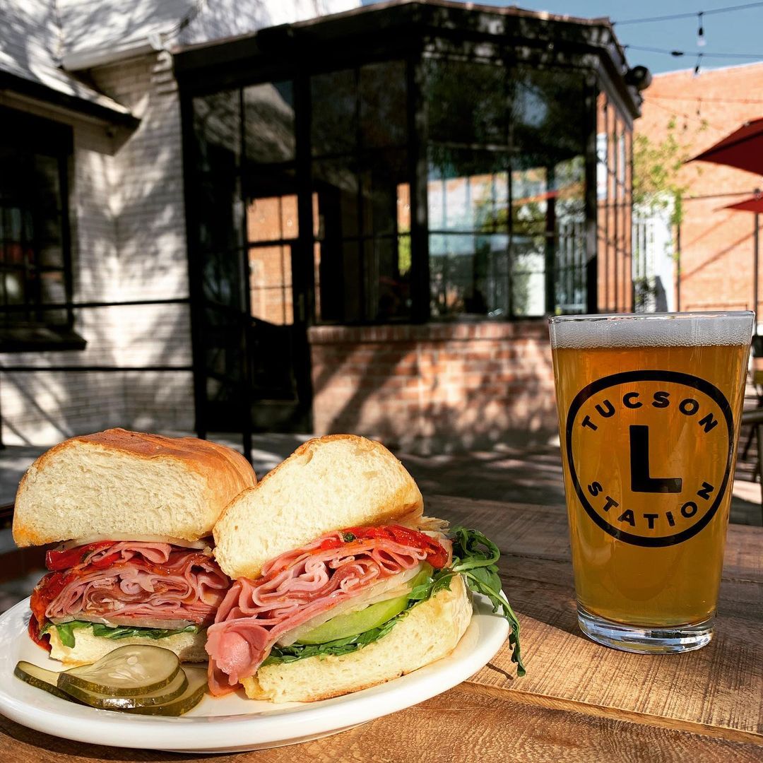 L Station Cafe & Bar