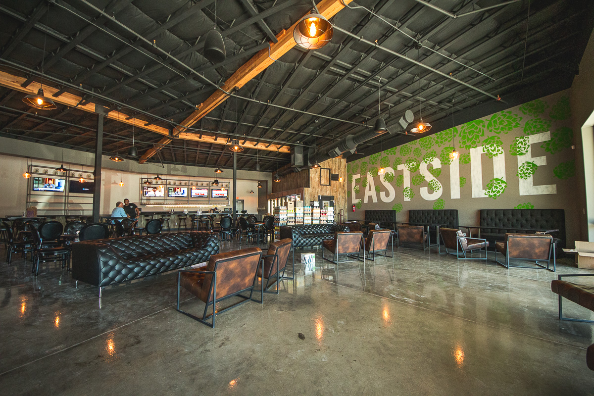 Interior at Hop Street Lounge (Credit: Jackie Tran)