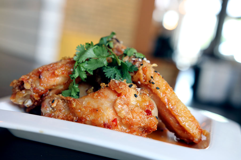 Prop Prop Wings at Proper (Credit: Adam Lehrman)