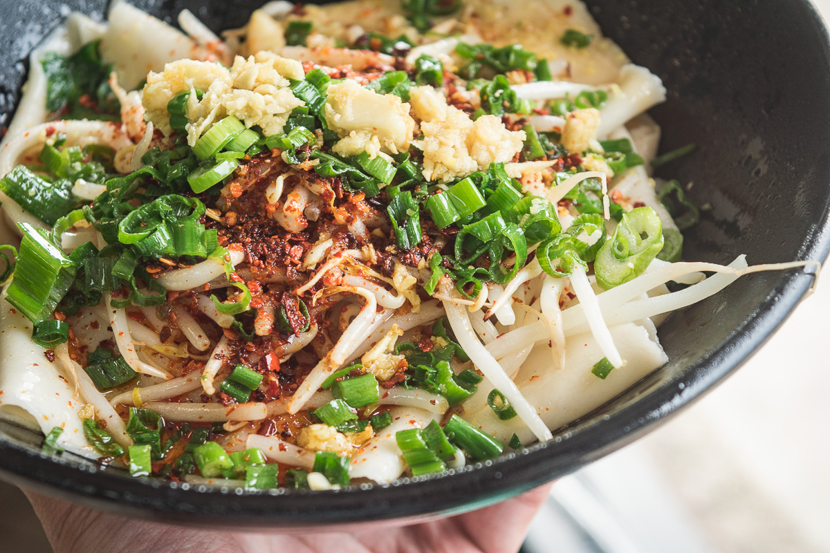 Xian Oil Splashing Noodle at Fatman Kitchen (Credit: Jackie Tran)