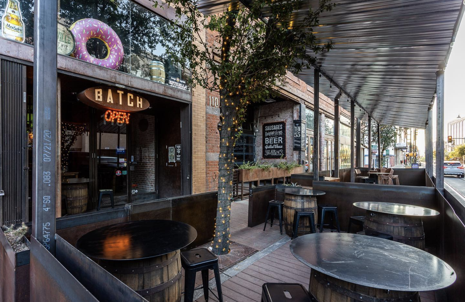 Batch Cafe & Bar