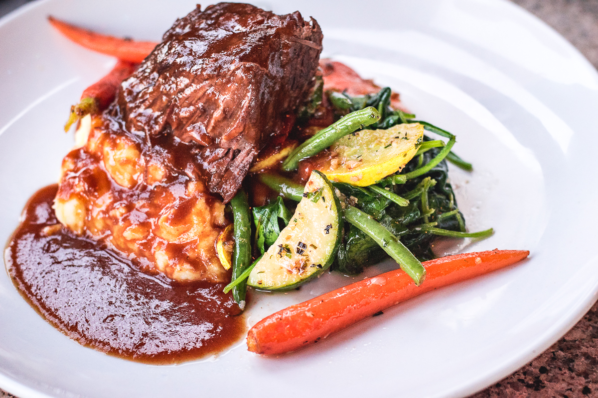 Braised Short Rib at at Harvest Oro Valley (Credit: Jackie Tran)
