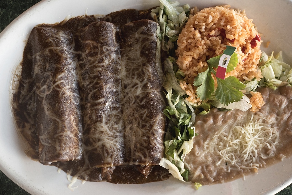 Doña Maria mole chicken enchilada at El Saguarito (Credit: Jackie Tran)