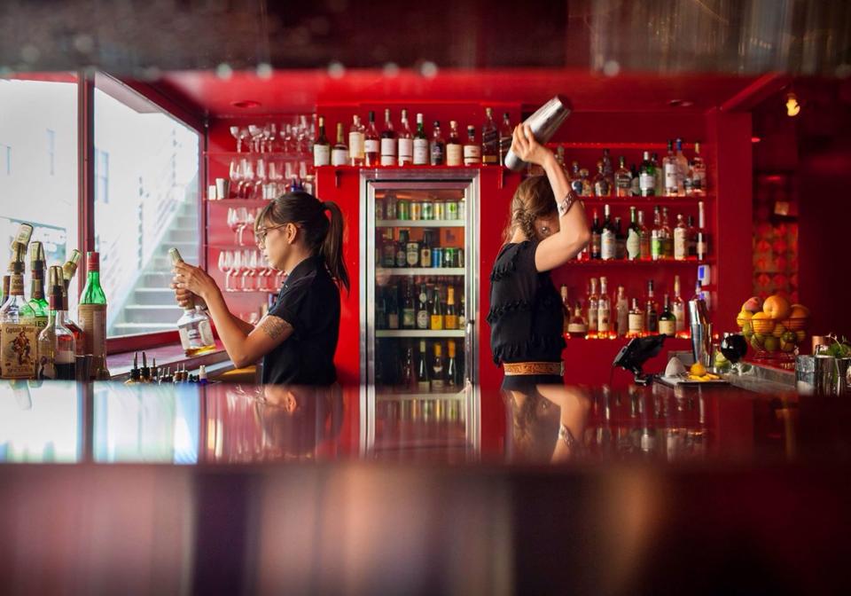 R Bar (Credit: Louisa Moratti)
