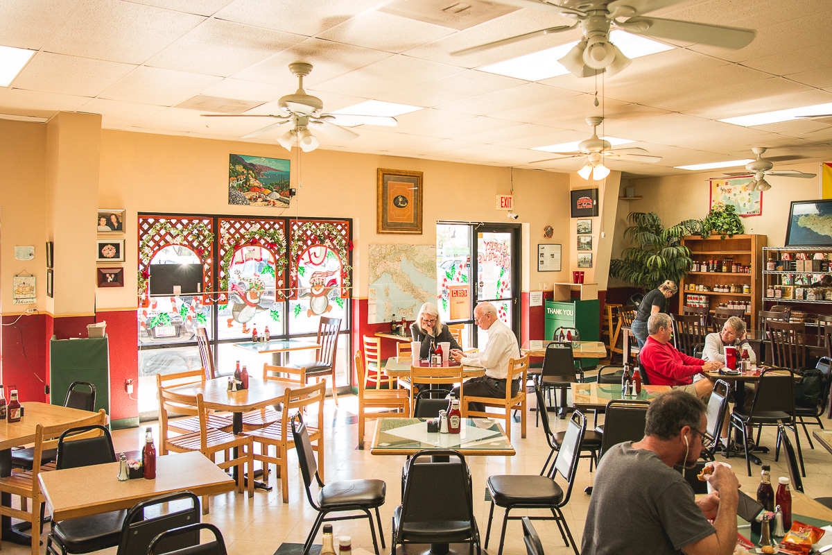 Interior at Viro's Real Italian Bakery (Credit: Jackie Tran)