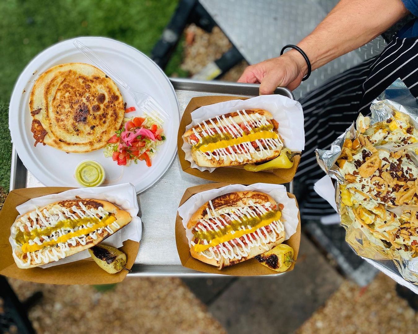 Former Tucsonans find success slinging Sonoran Hot Dogs out of T
